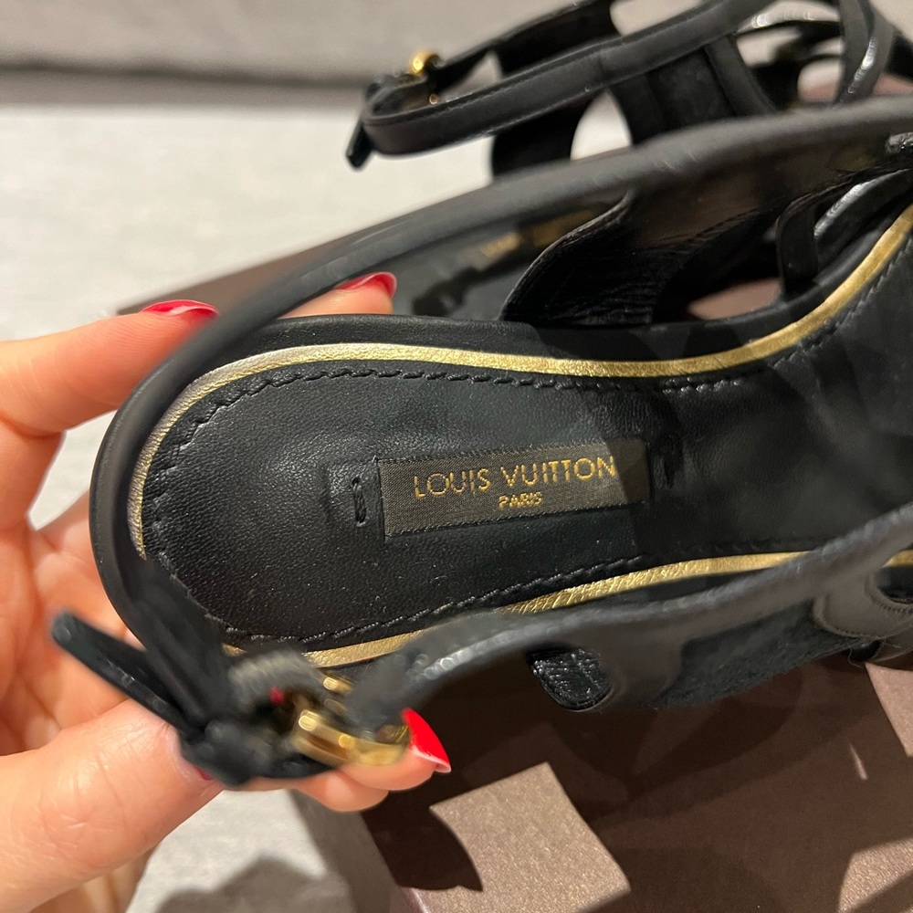 Louis Vuitton Black Strappy Leather Sandals - Picture 5 of 9